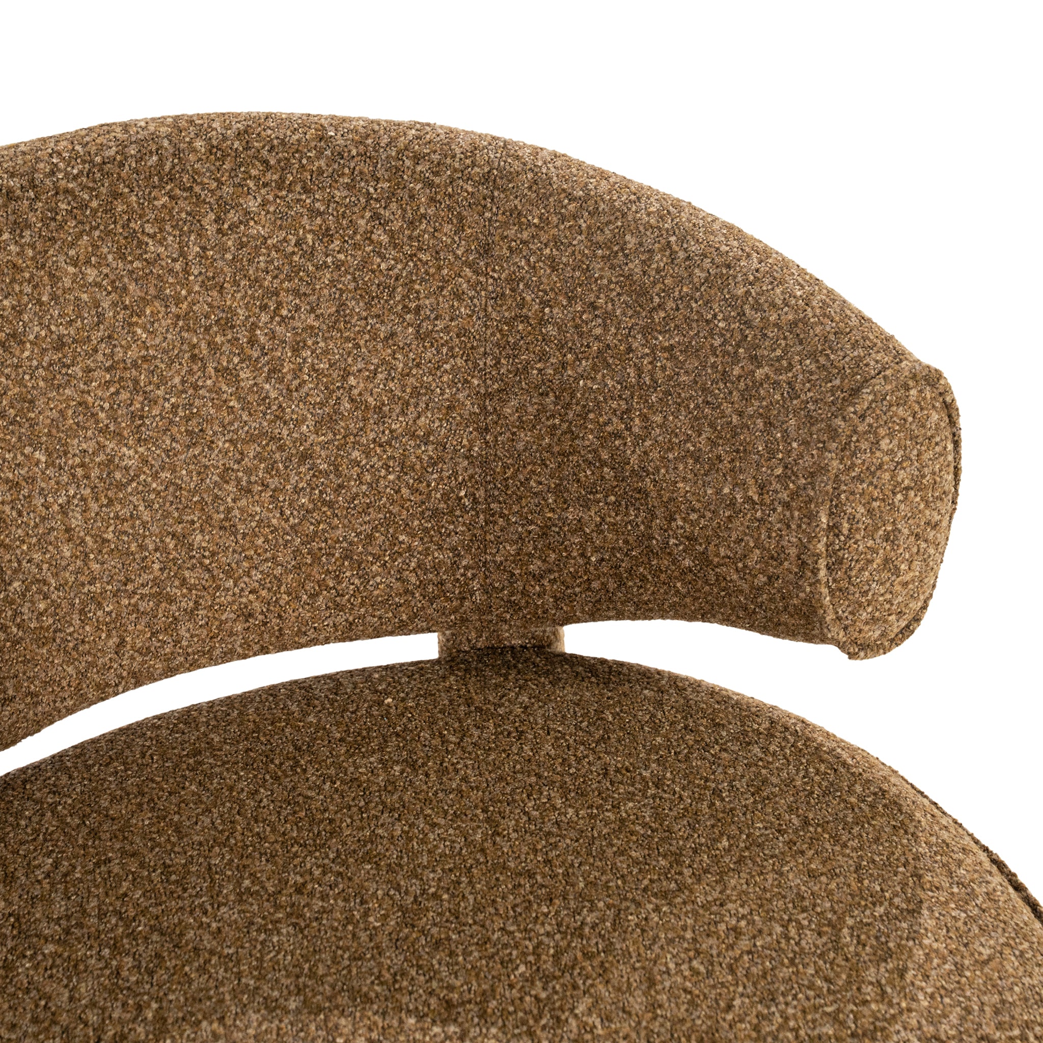 Phanti Lounge Chair