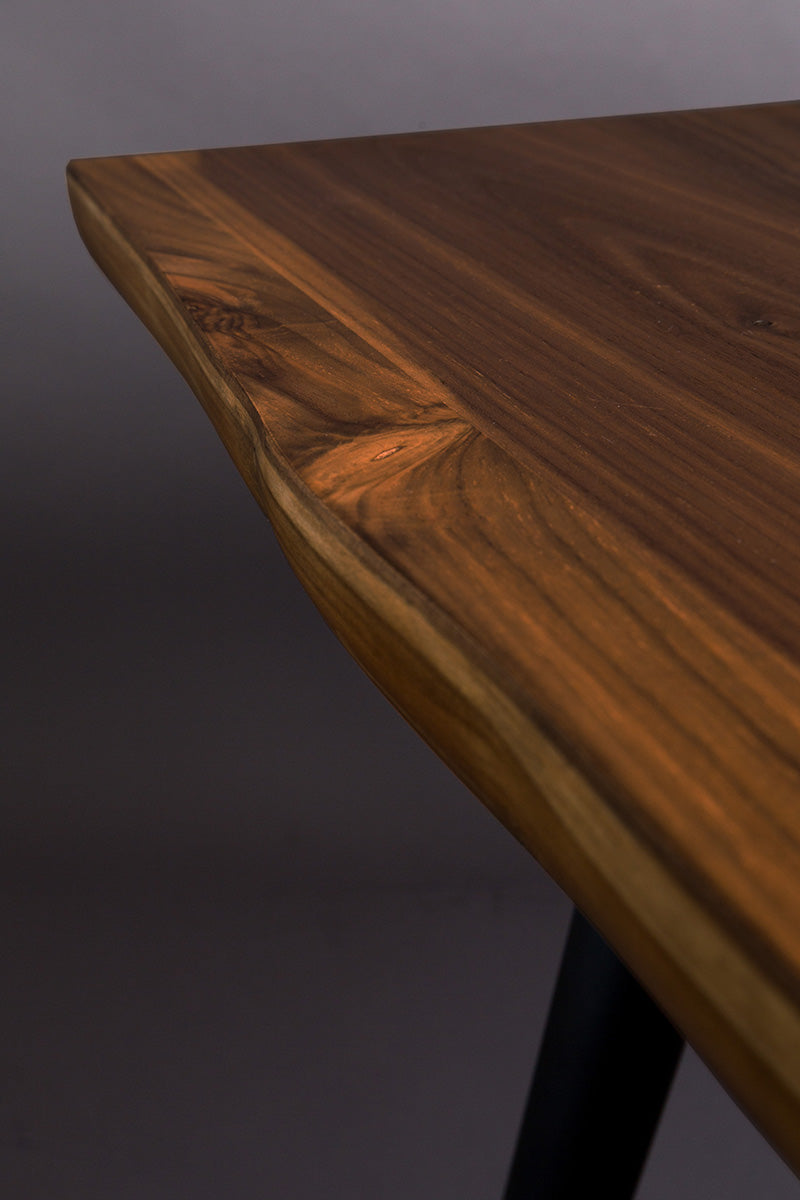 Alagon Table