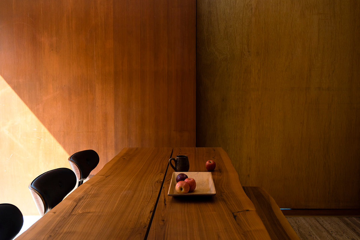 Alagon Table