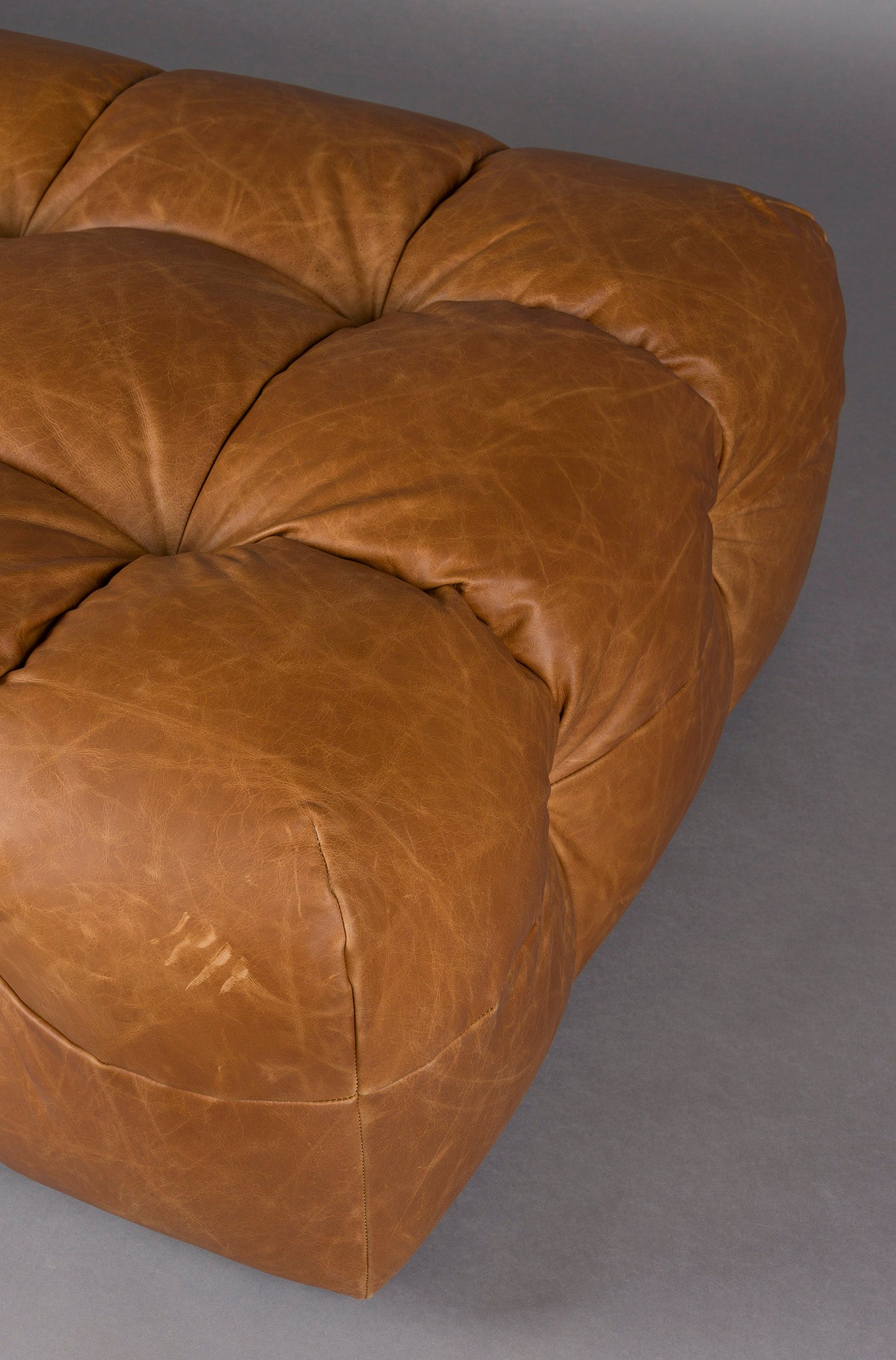Hackman Leather Hocker