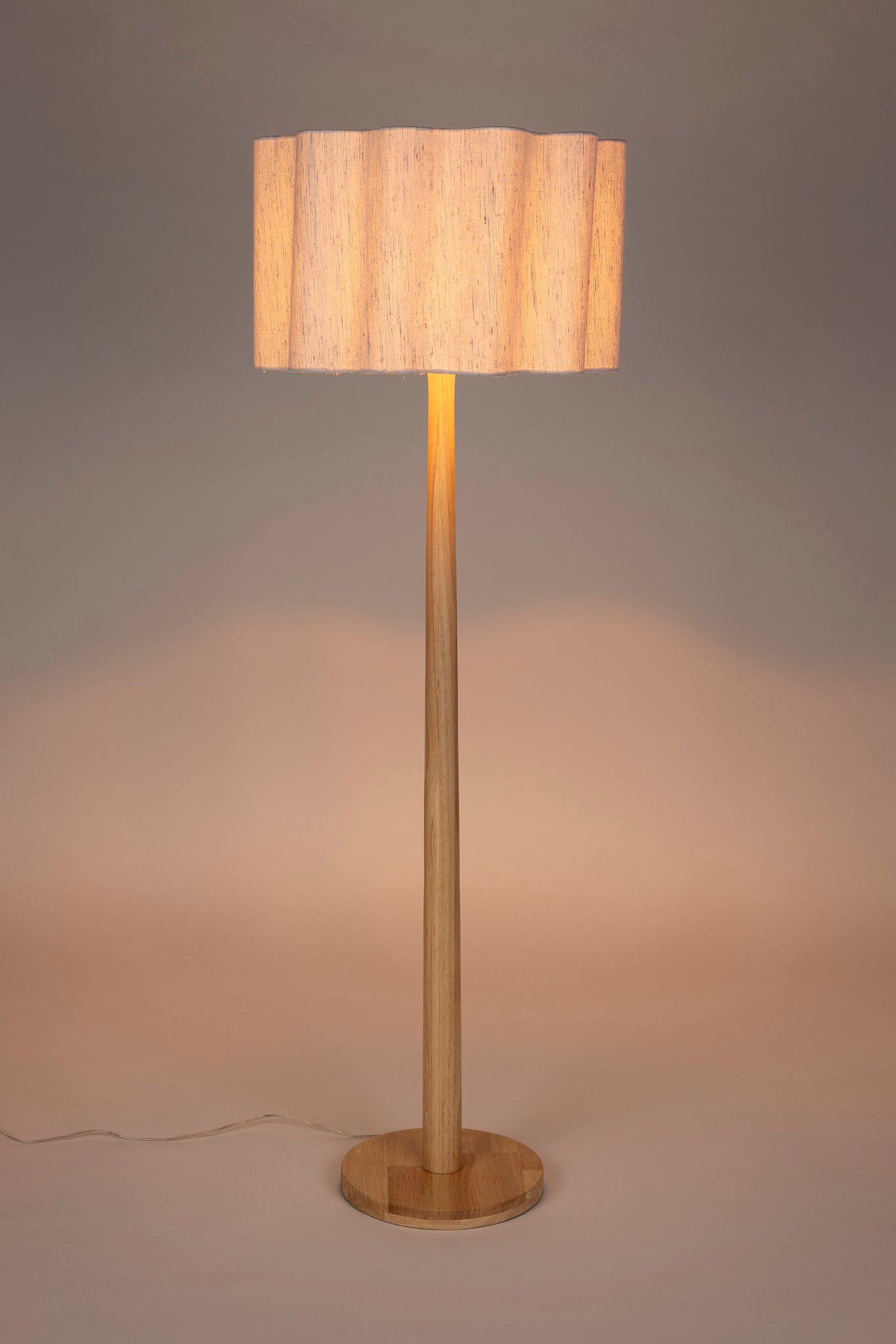 Scallop Floor Lamp