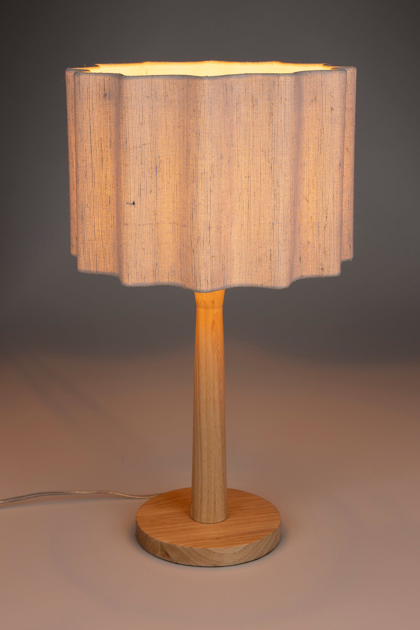 Scallop Table Lamp