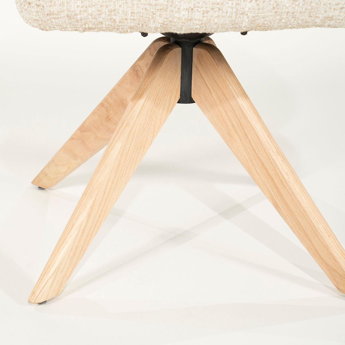 Connor Donna Chair with Wood Legs