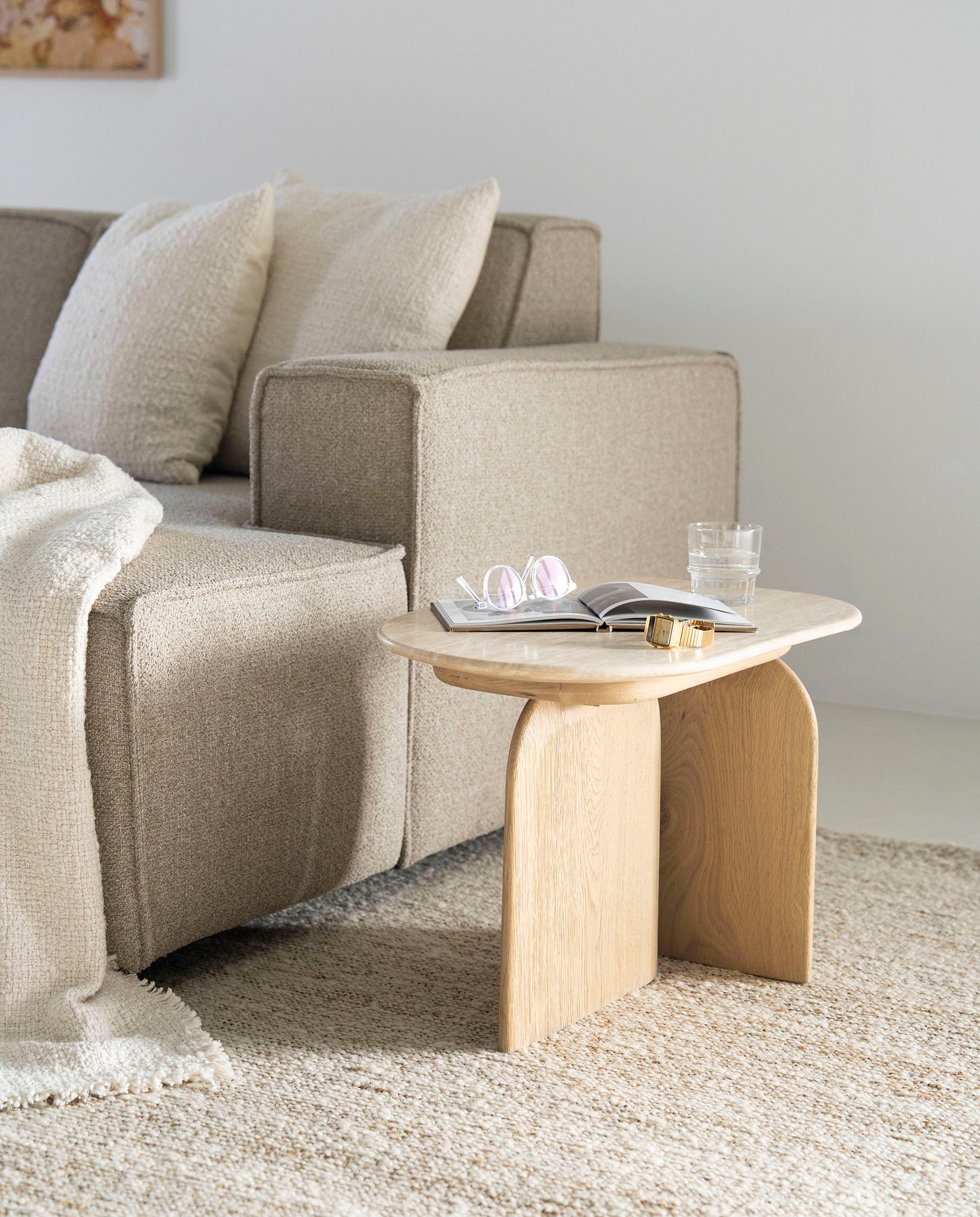 Lova Side Table