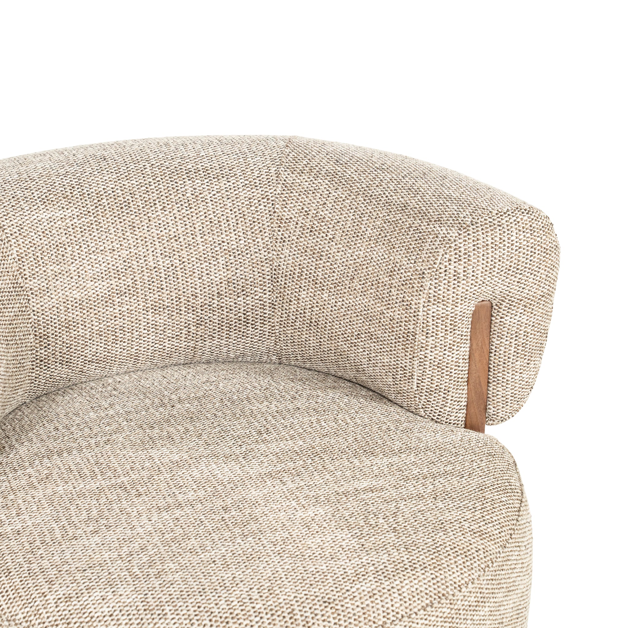 Nila Vanu Armchair