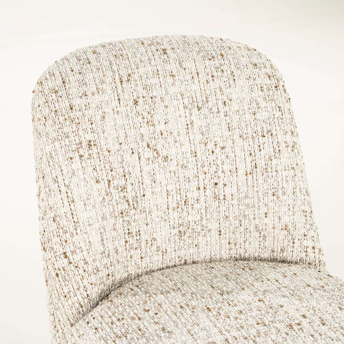 Tobias Vive Chair