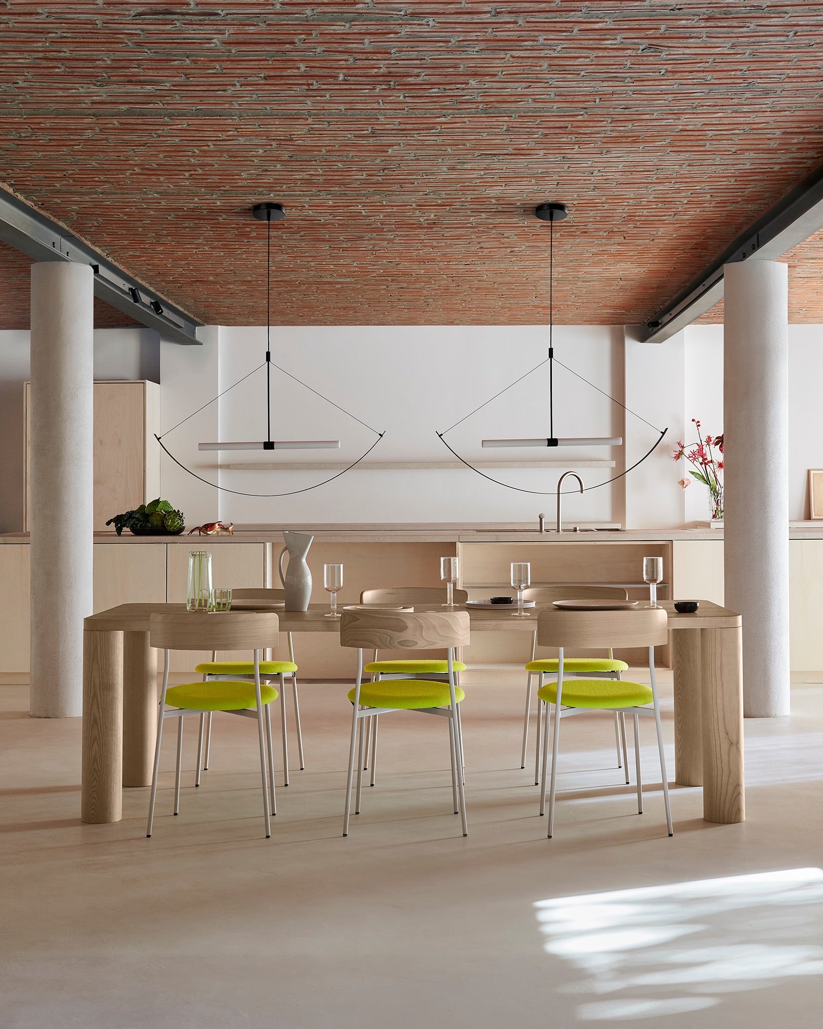Aru Triangle Pendant Lamp