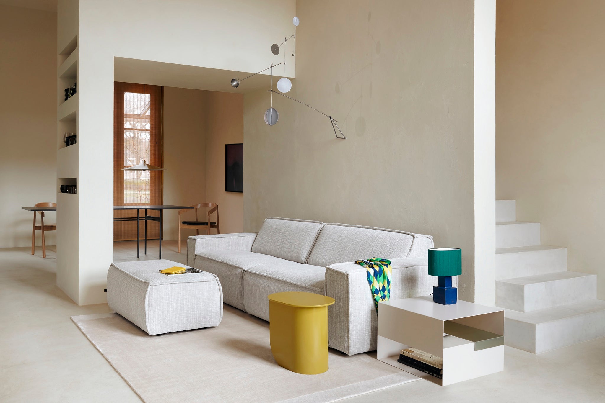 Edge Loveseat