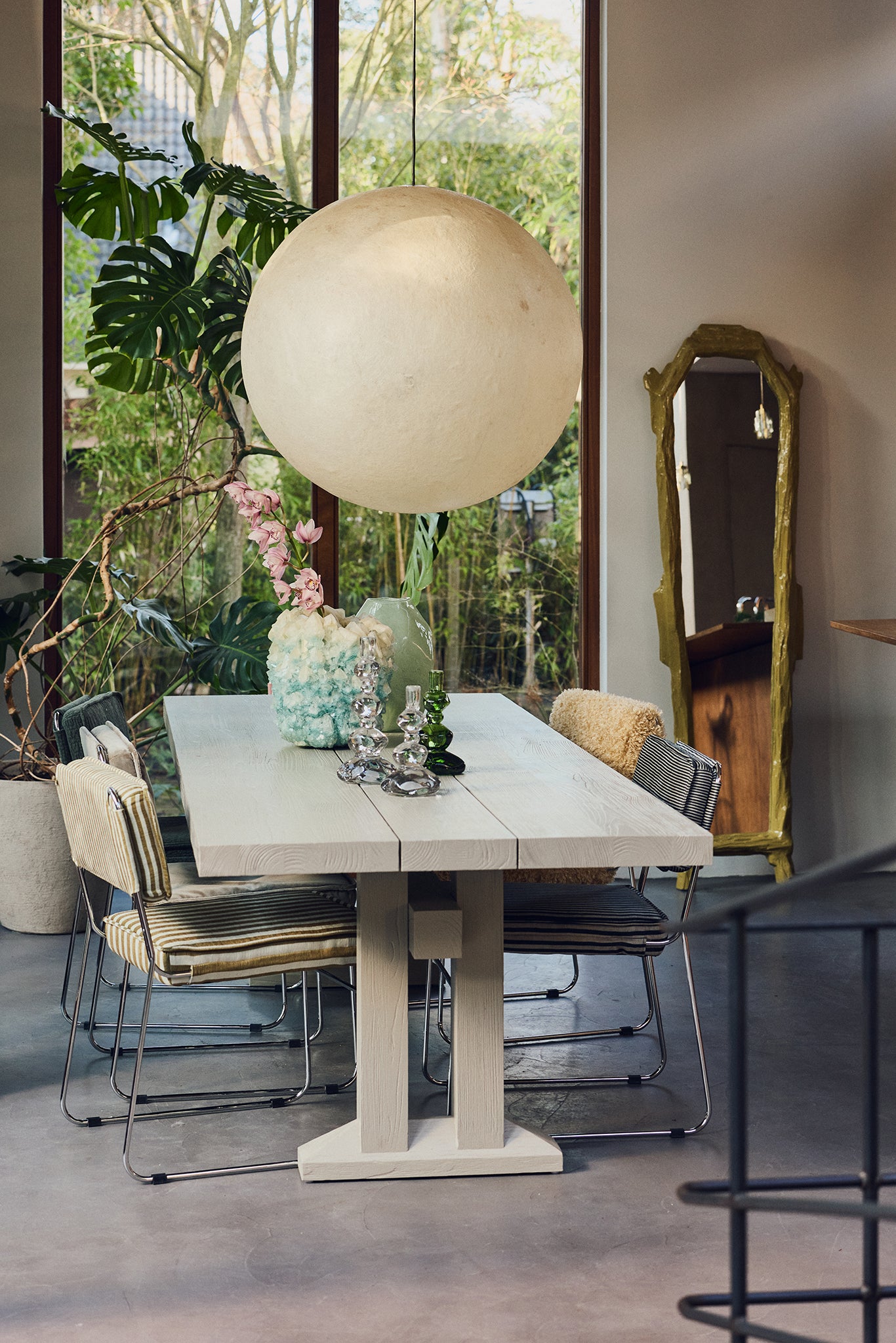 Endless Dining Chair