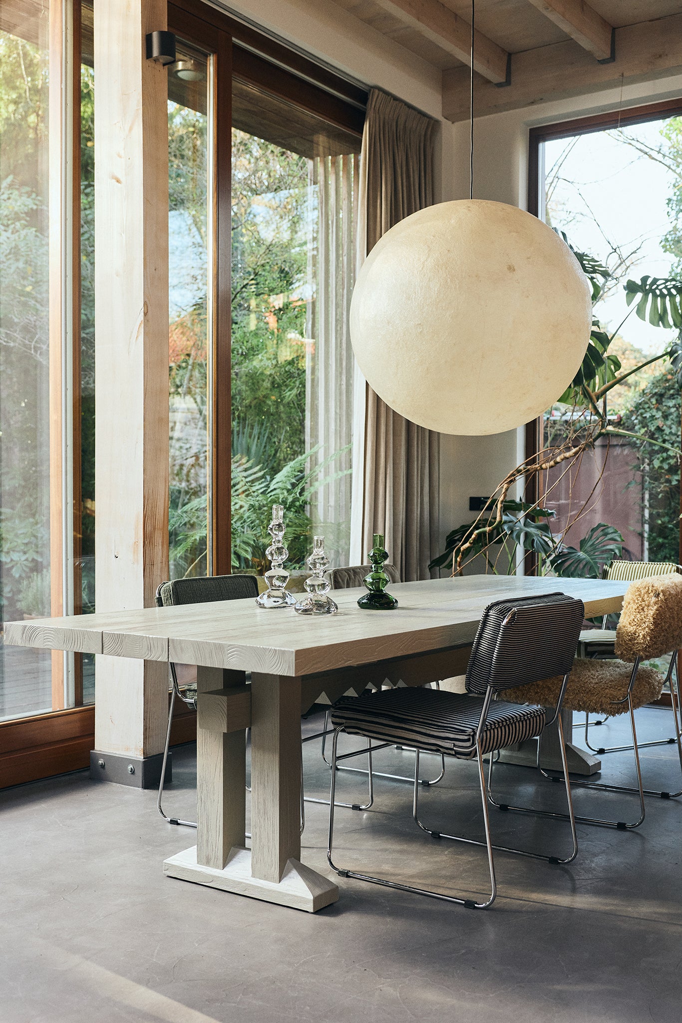 Endless Dining Chair