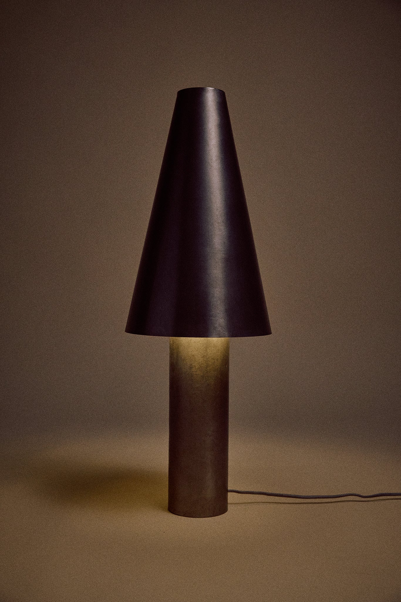 Metal Cone Table Lamp