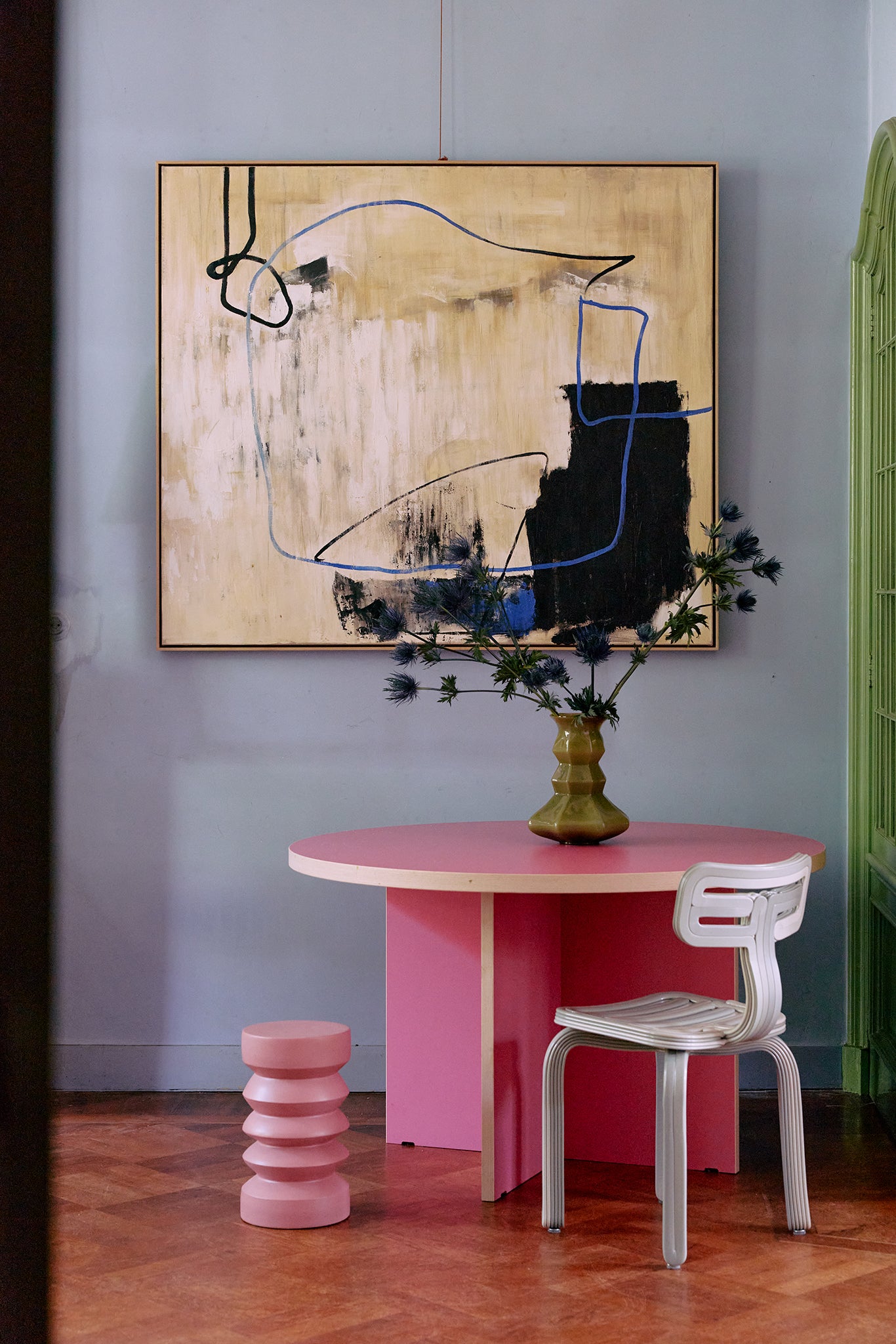 Round Dining Table