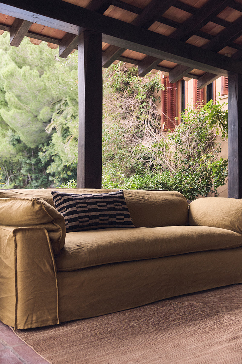 Nomad 204 Couch
