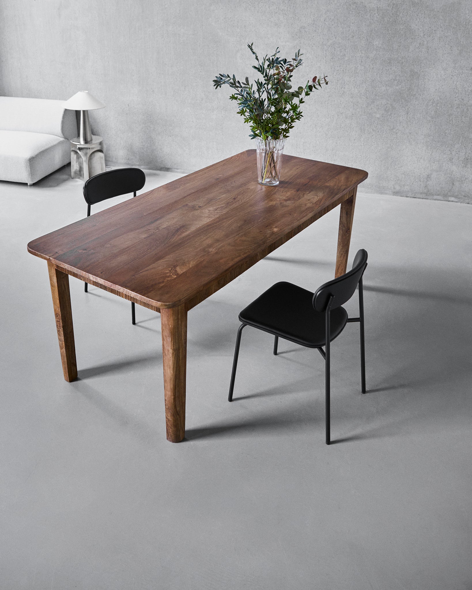 Balance Dining Table