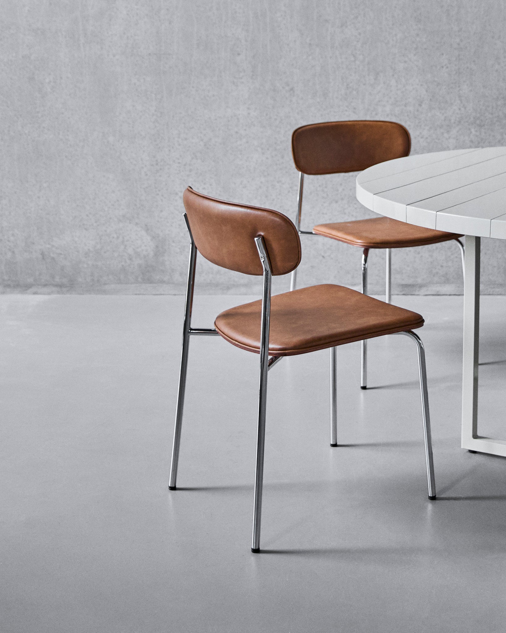 Pova Chair