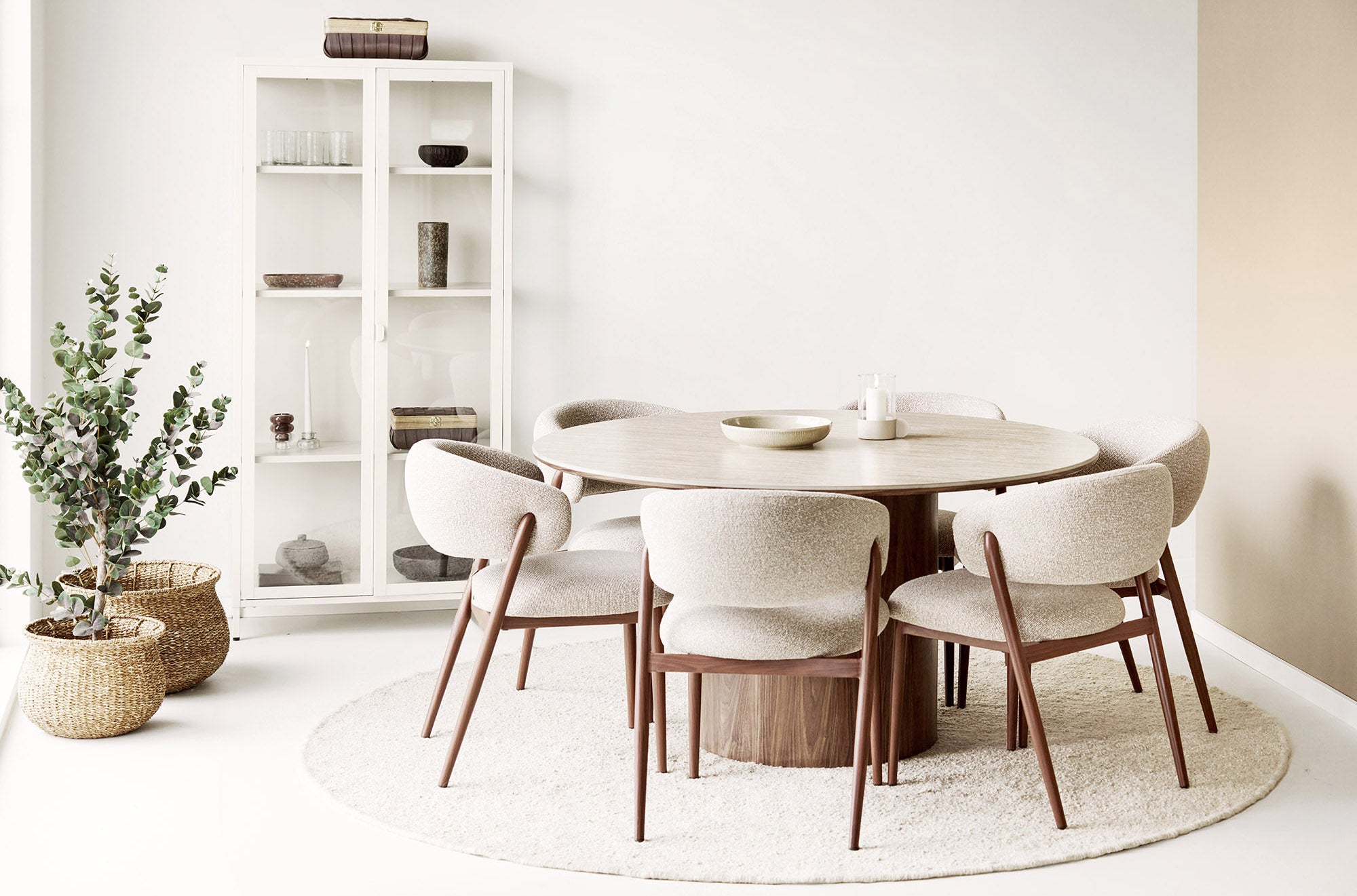 Delphi Round Dining Table