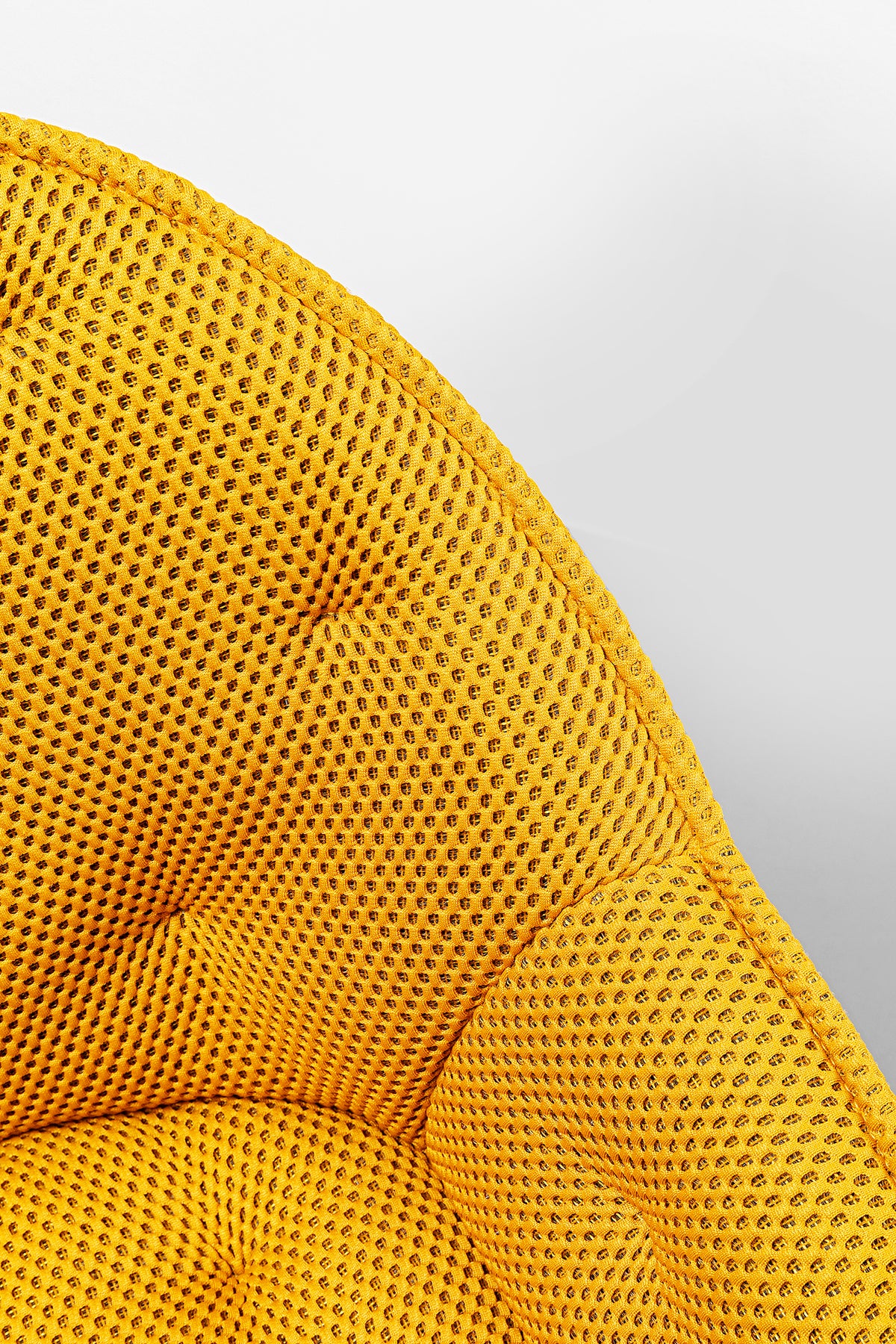 Carlito Mesh Swivel Chair