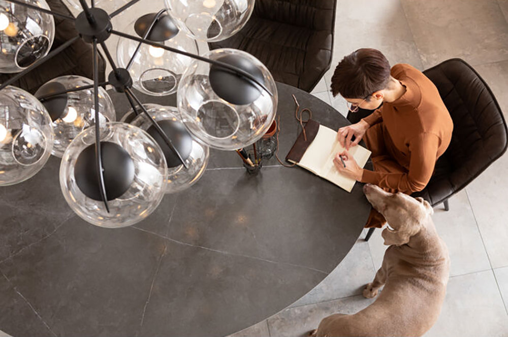 Grande Possibilita Black Table