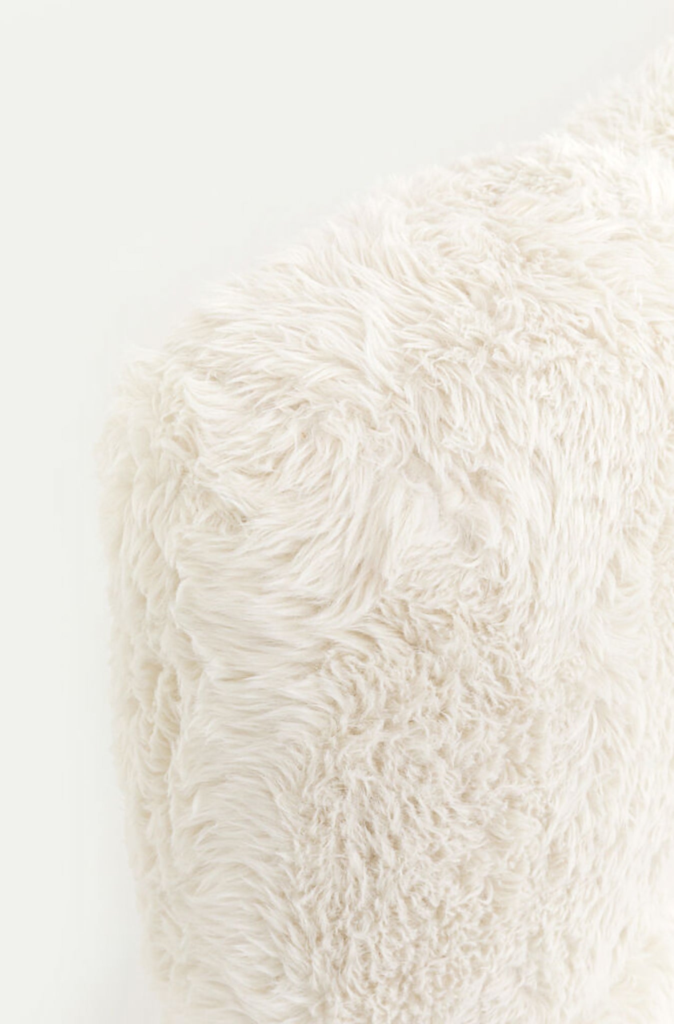 Salamanca Fur Bed