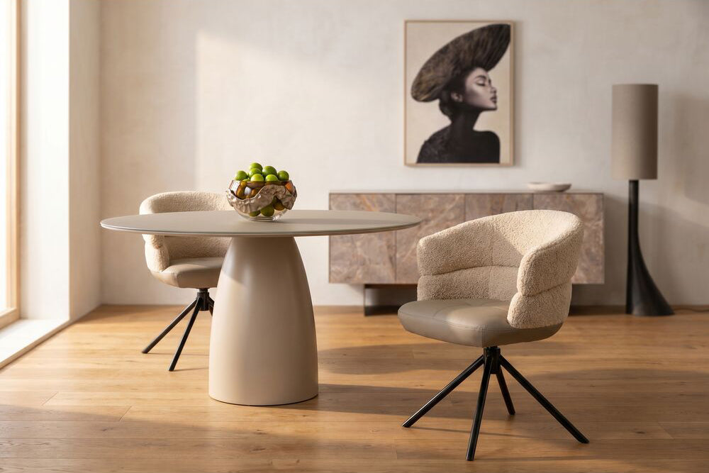 Tasty Swivel Chair with Armrest