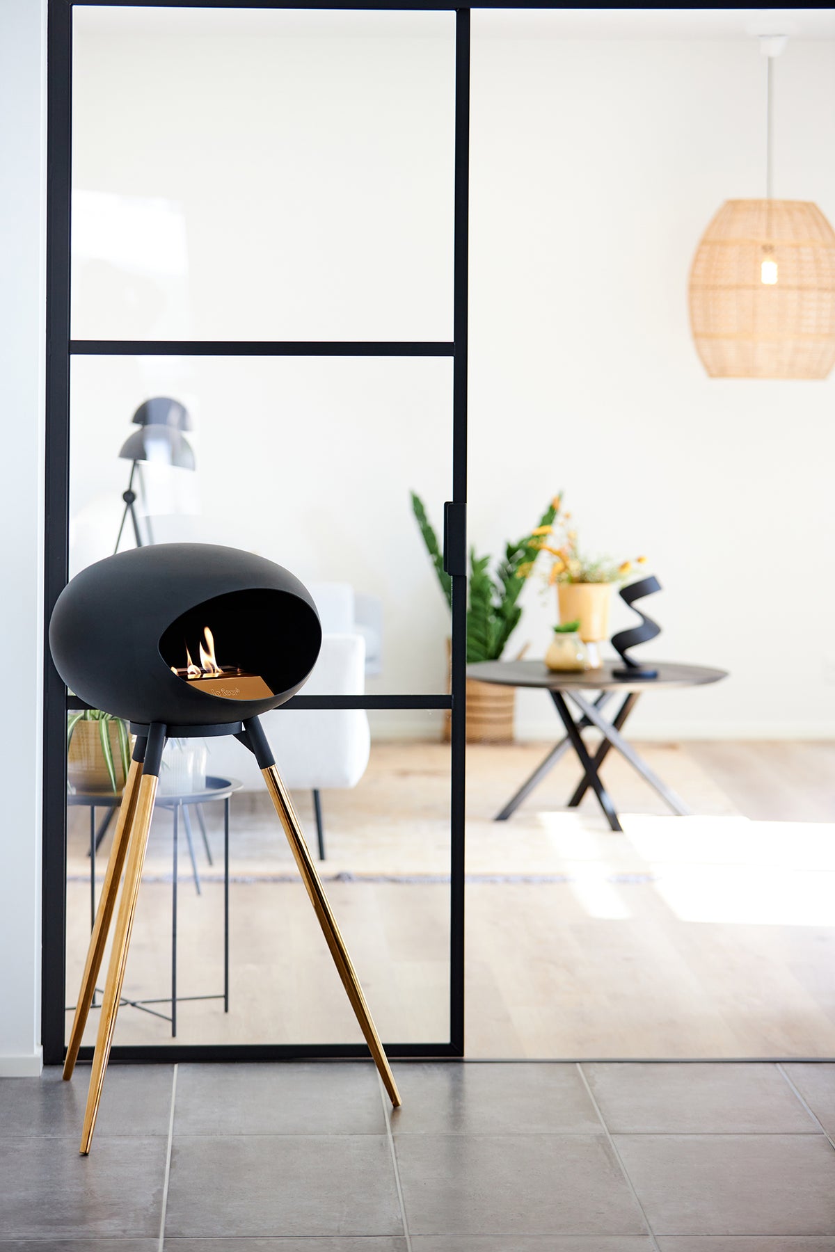 Ground Wood High Black Bio Fireplace