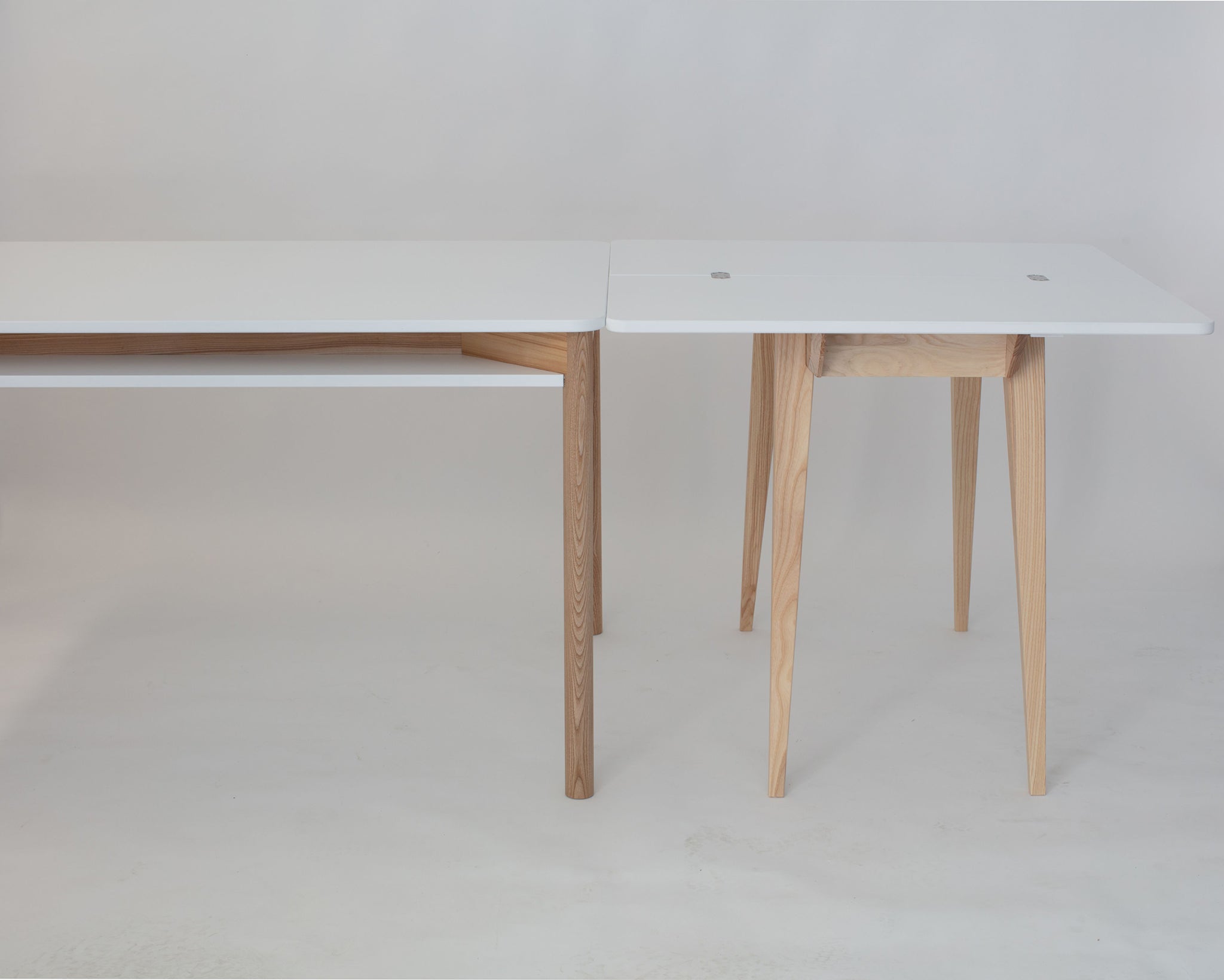 Envelope Extendable Console Table