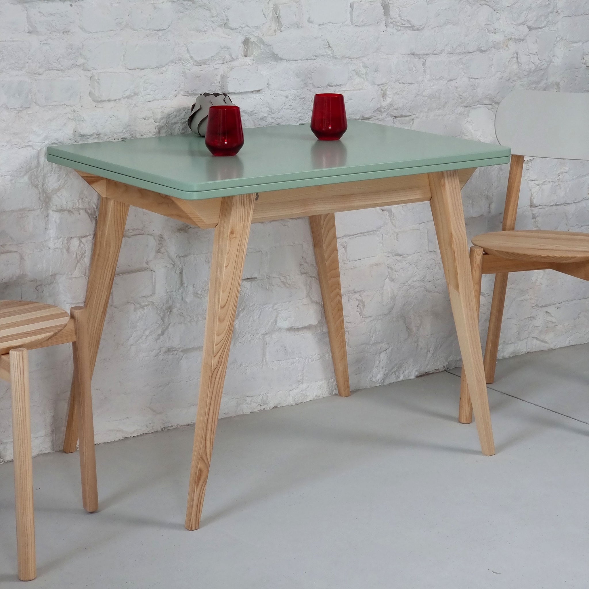 Envelope Extendable Dining Table