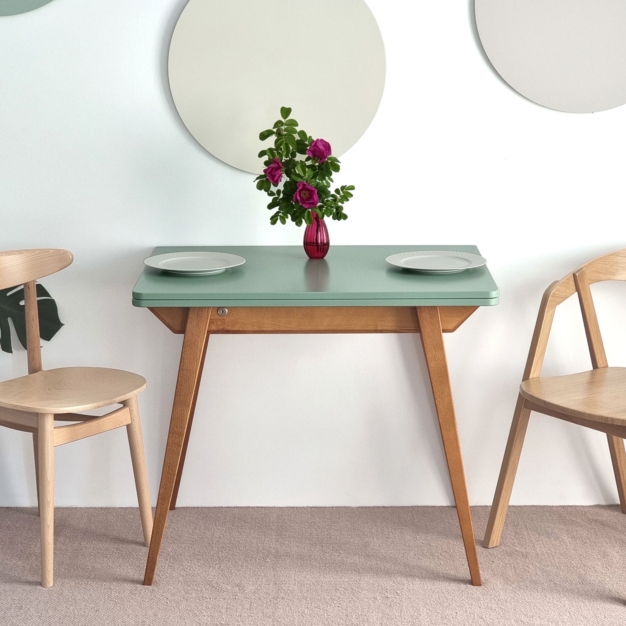 Envelope Extendable Dining Table