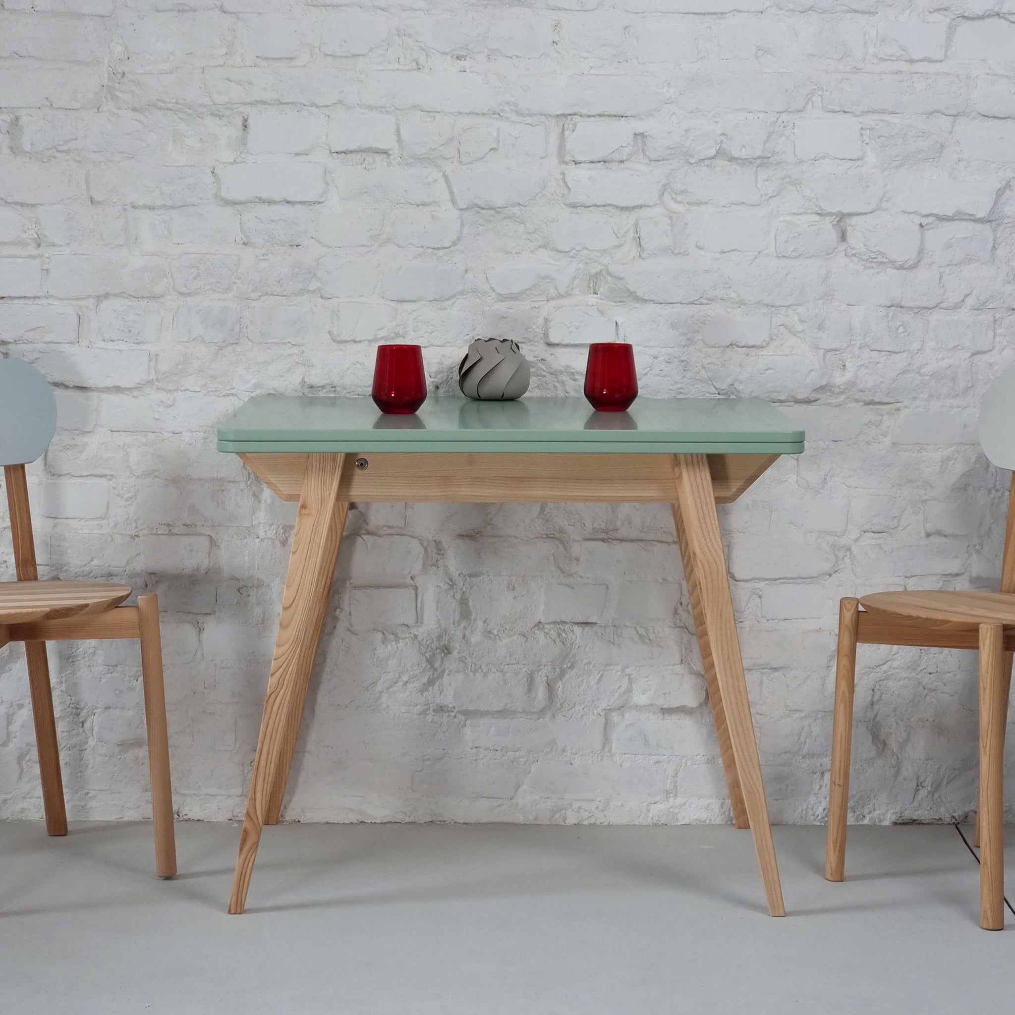 Envelope Extendable Dining Table