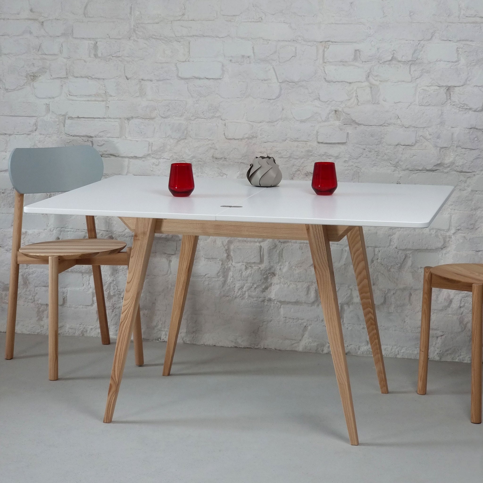 Envelope Extendable Dining Table