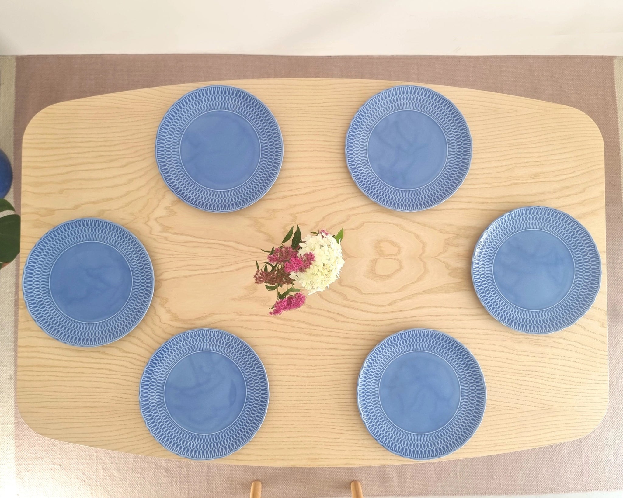 Biju Fin Oval Veneered Dining Table