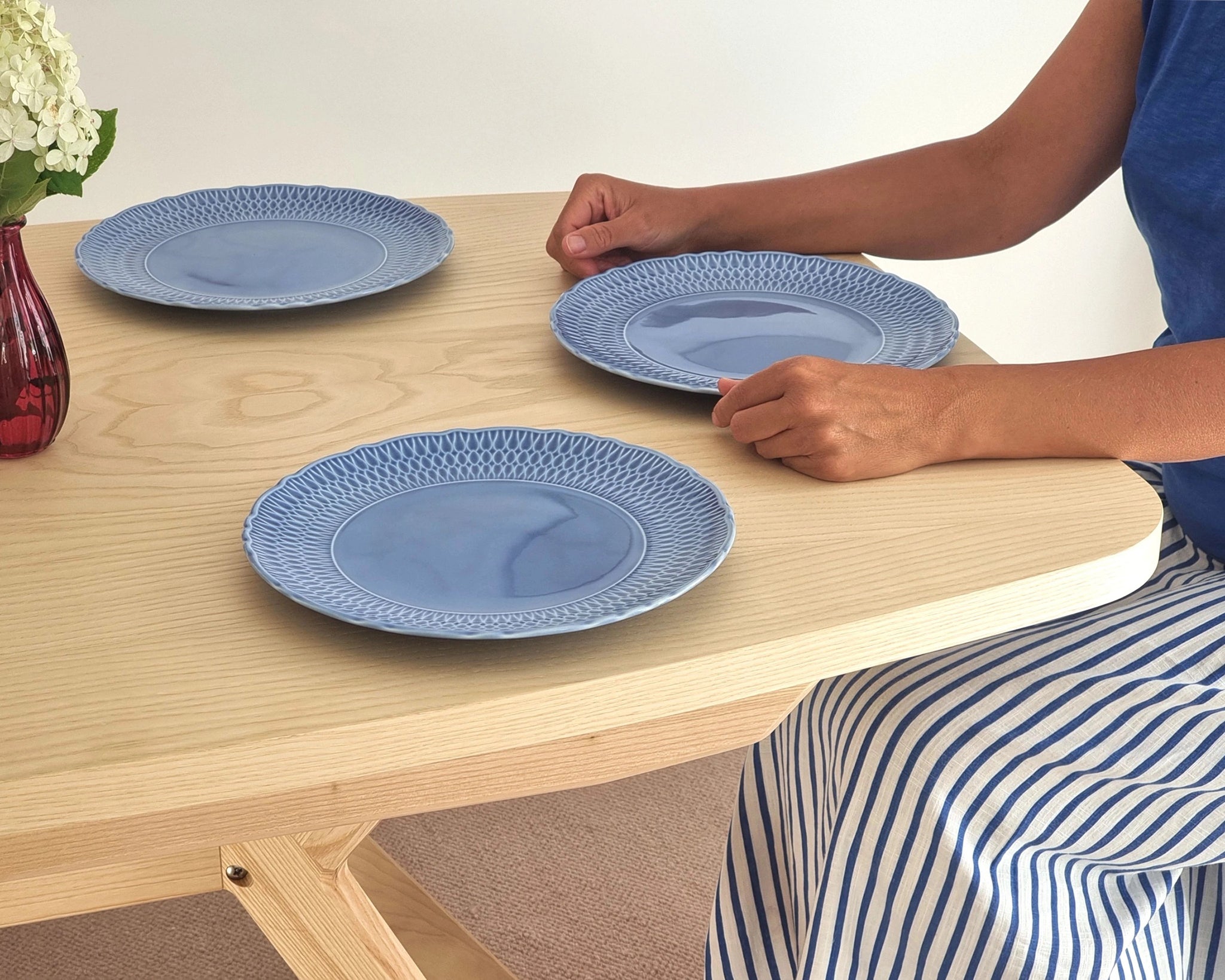 Biju Fin Oval Veneered Dining Table