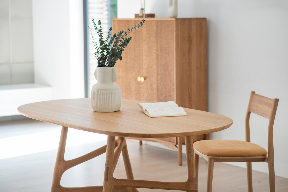 Pino Oak Cabinet