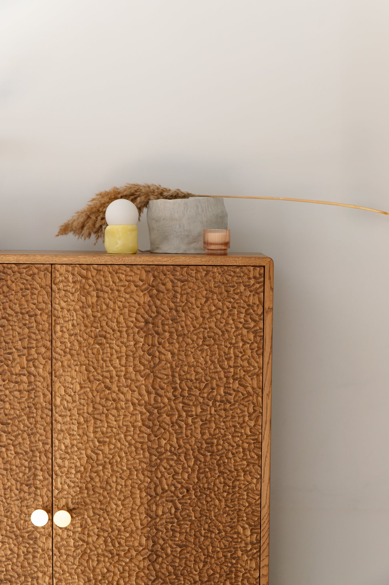 Pino Oak Cabinet
