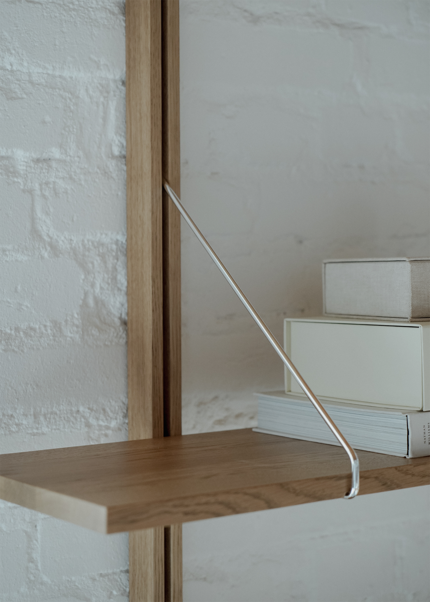 Rodd 100 Oak Wood Wall Shelf