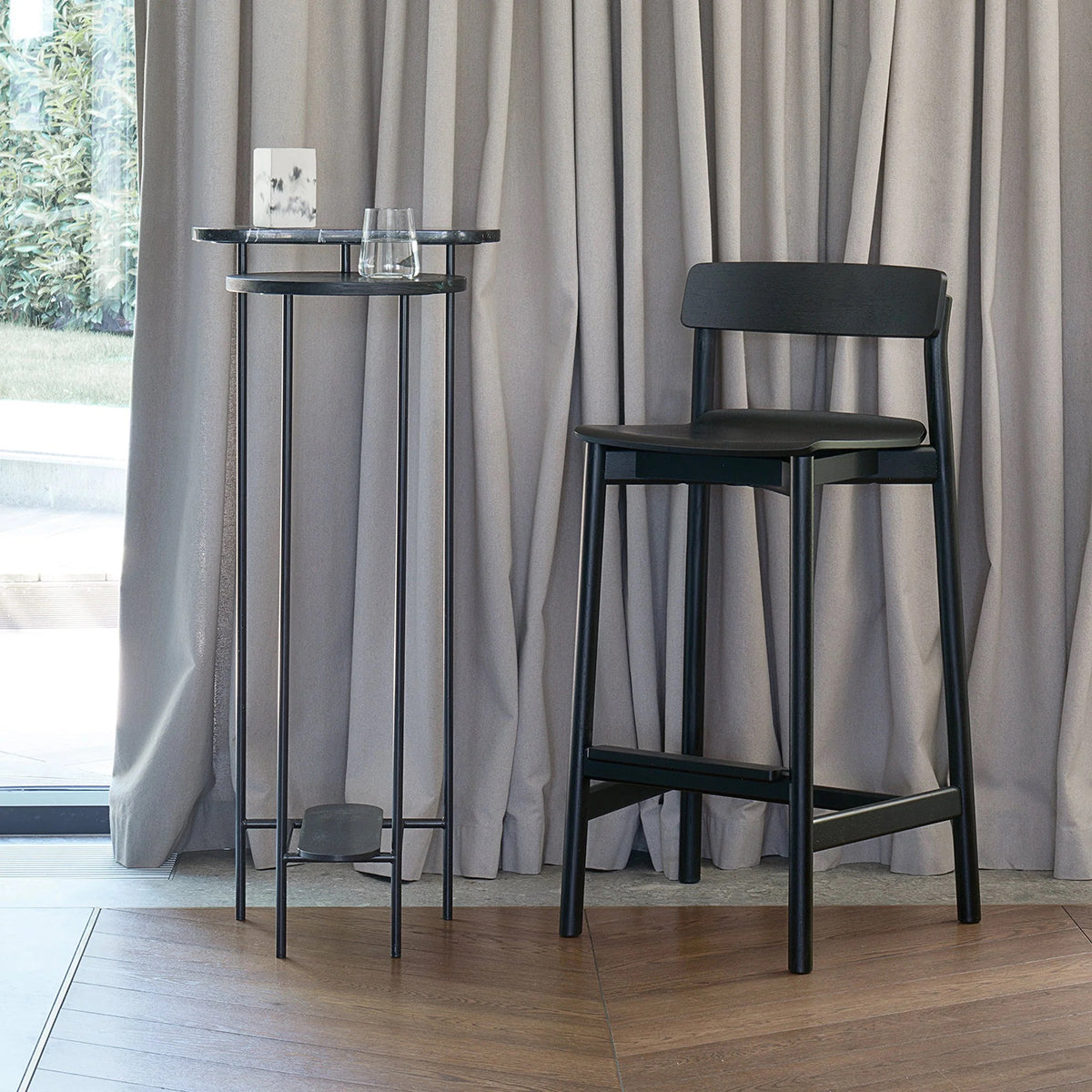 Arche Barstool