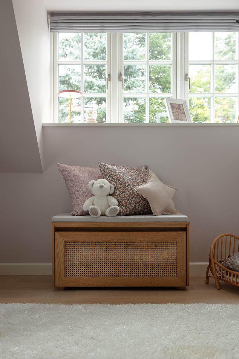 Hideaway Grid Door Storage Bench with Cushion