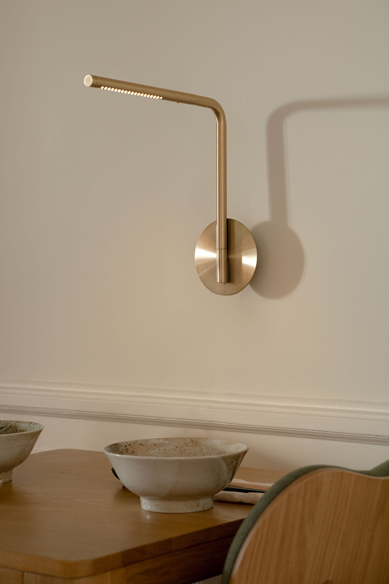 Omni Pivot Wall Lamp