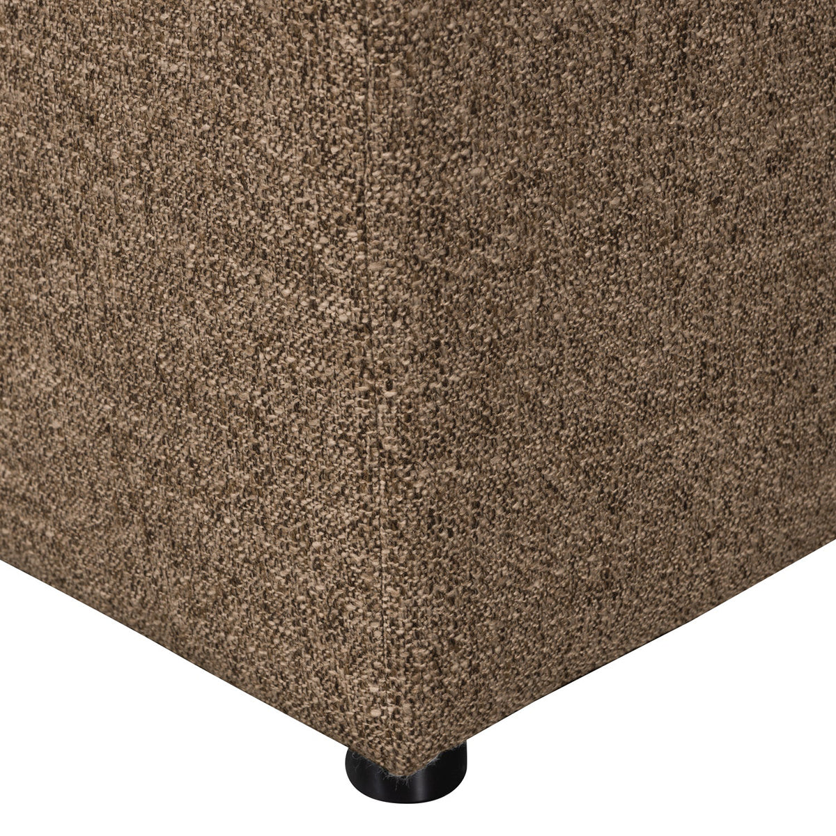 Allure Hocker
