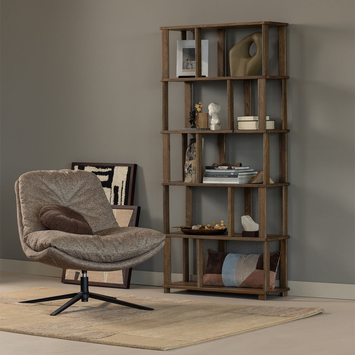 Arve Swivel Armchair