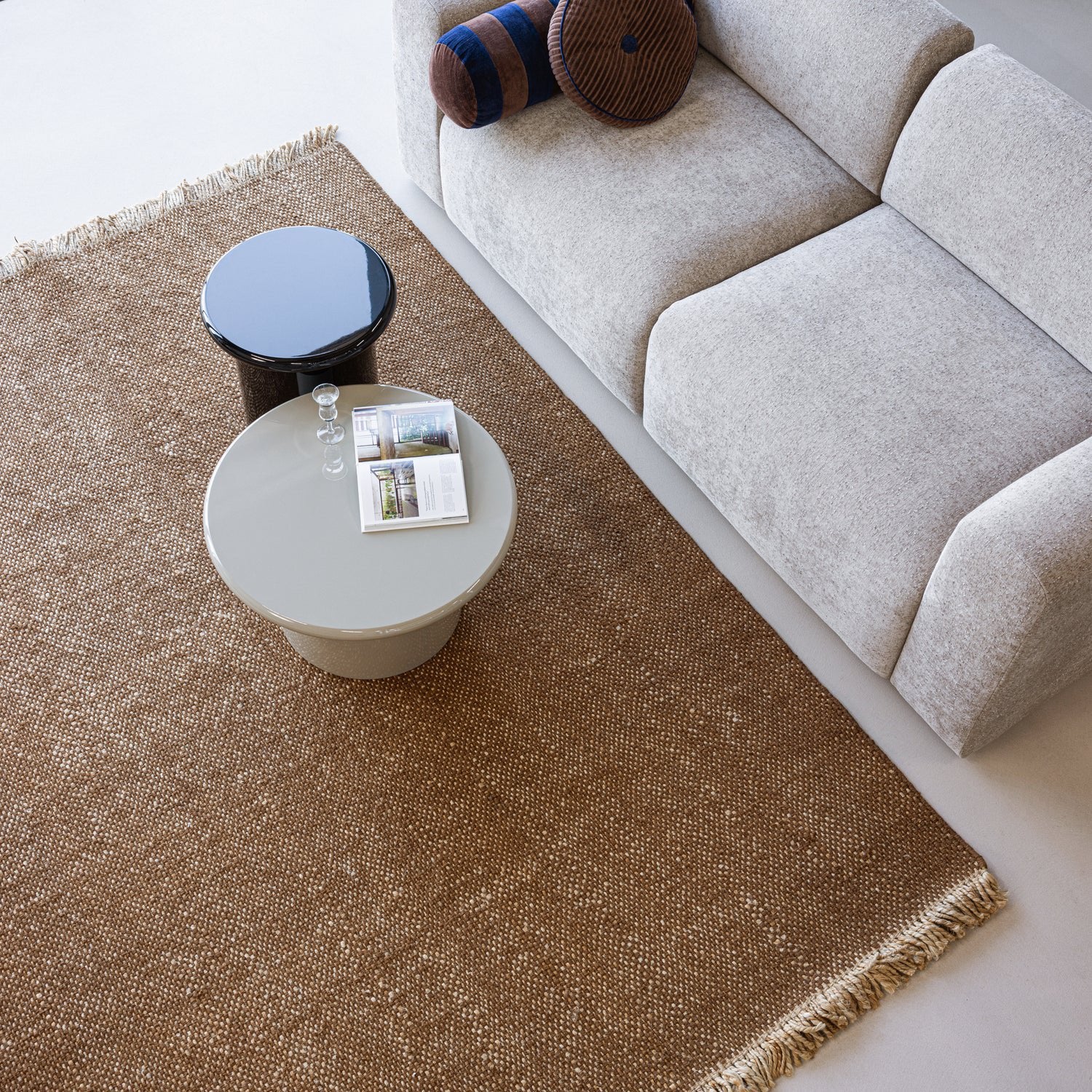 Mavon High Gloss Side Table