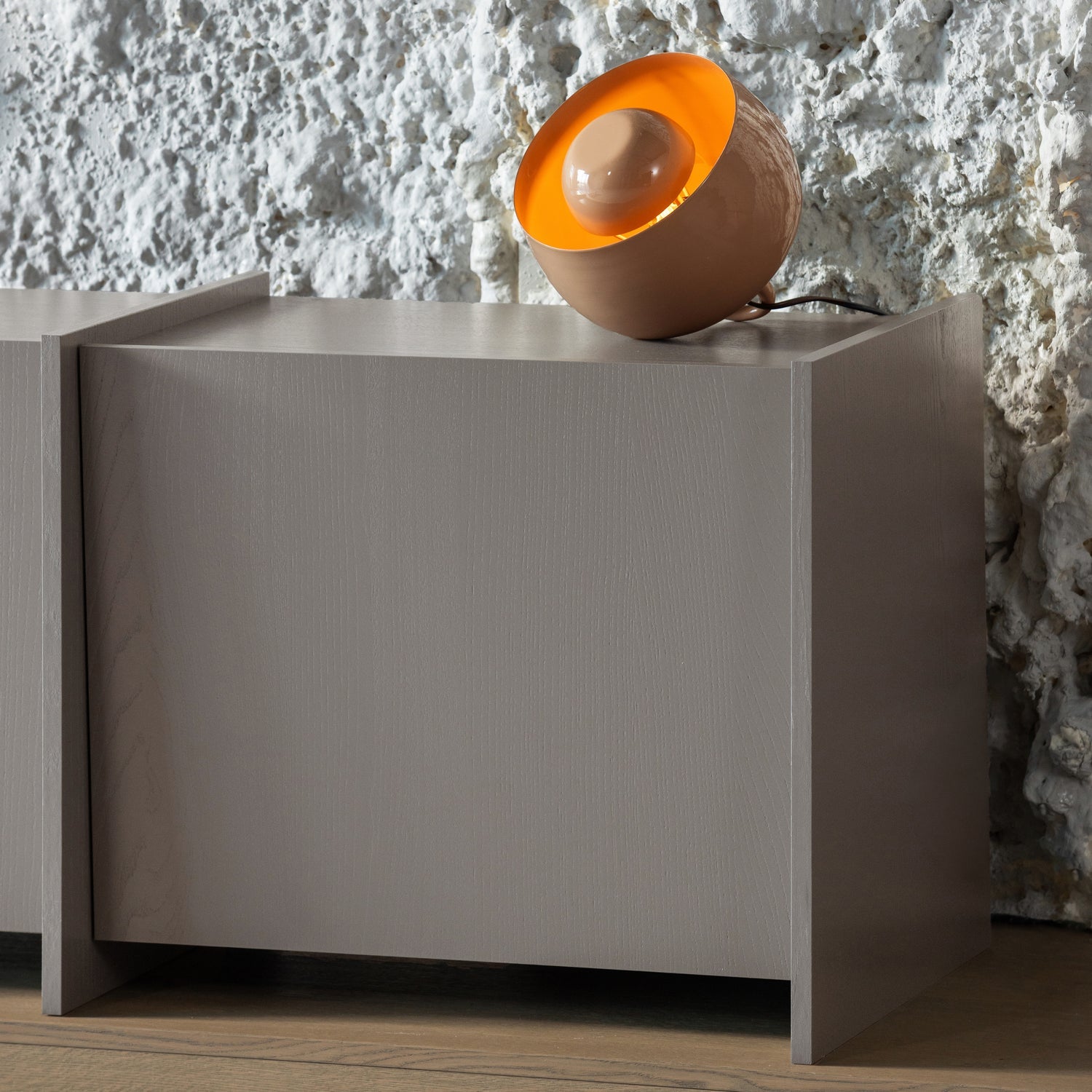 Mero High Gloss Table Lamp