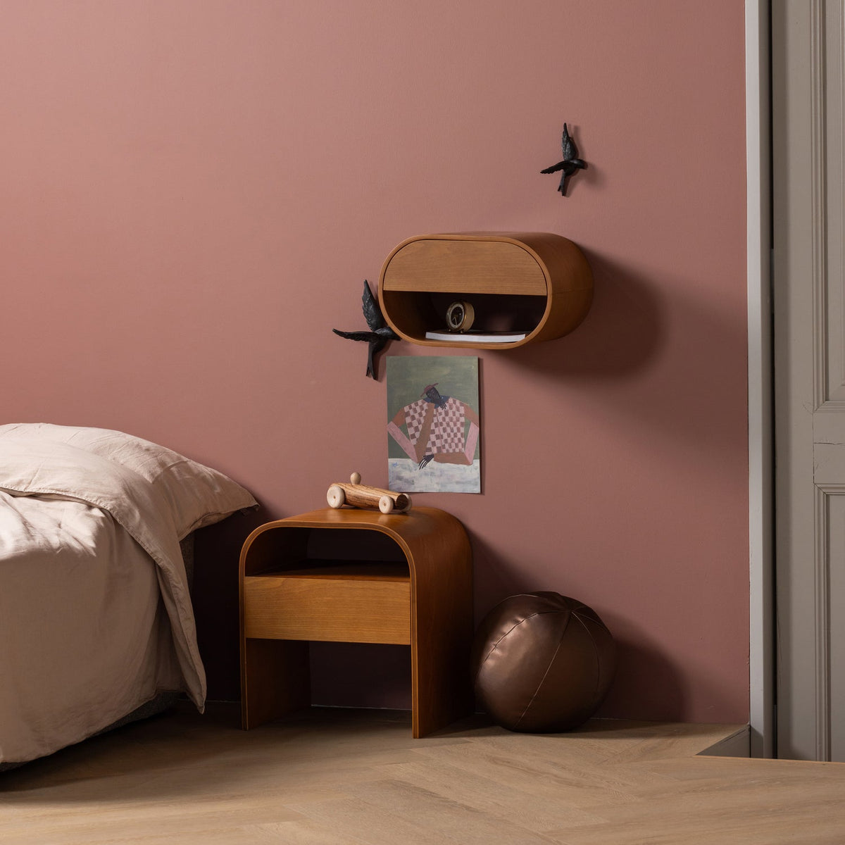 Momo Night Stand