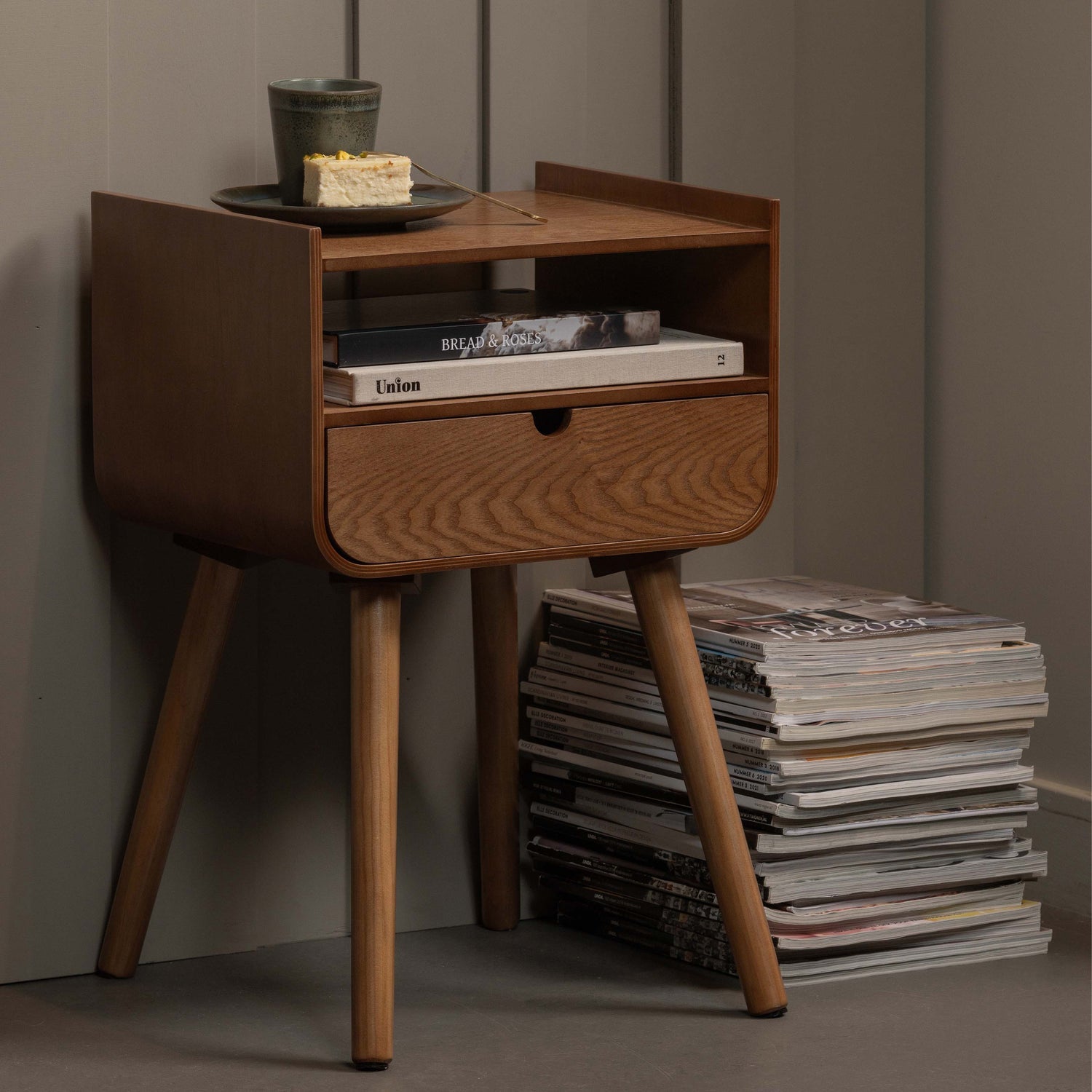Nils Night Stand