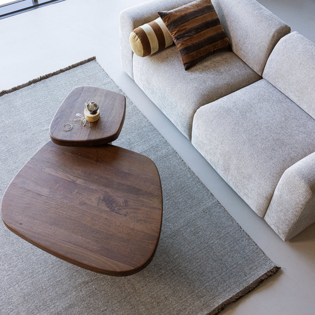 Nodu Coffee Table