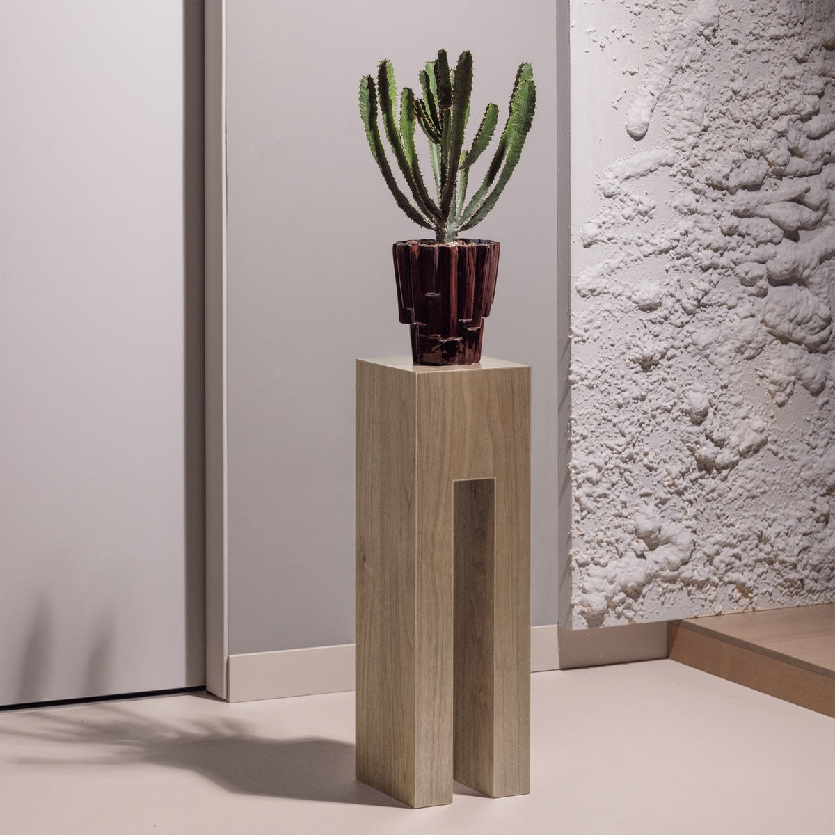 Plantor Plant Stand