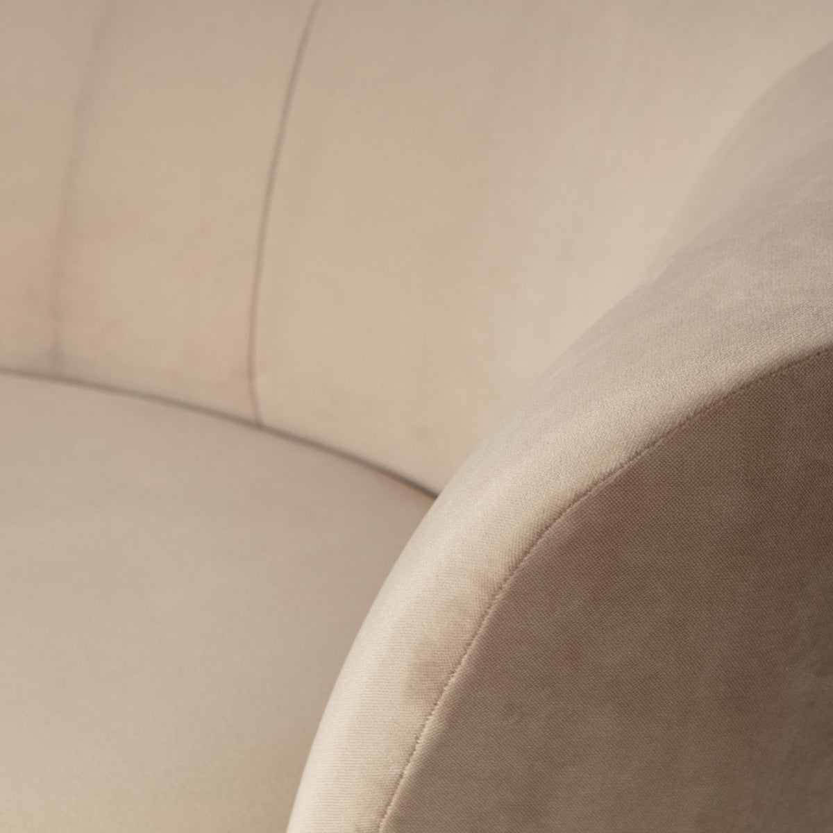 Sara Lounge Armchair