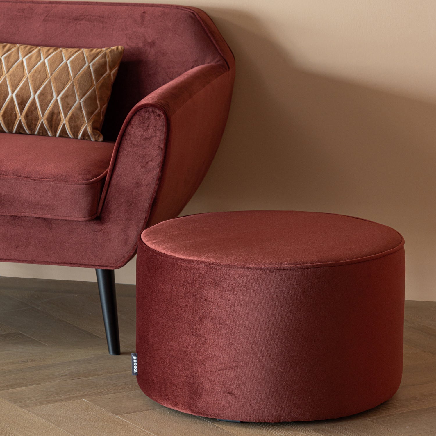 Sara Low Pouf