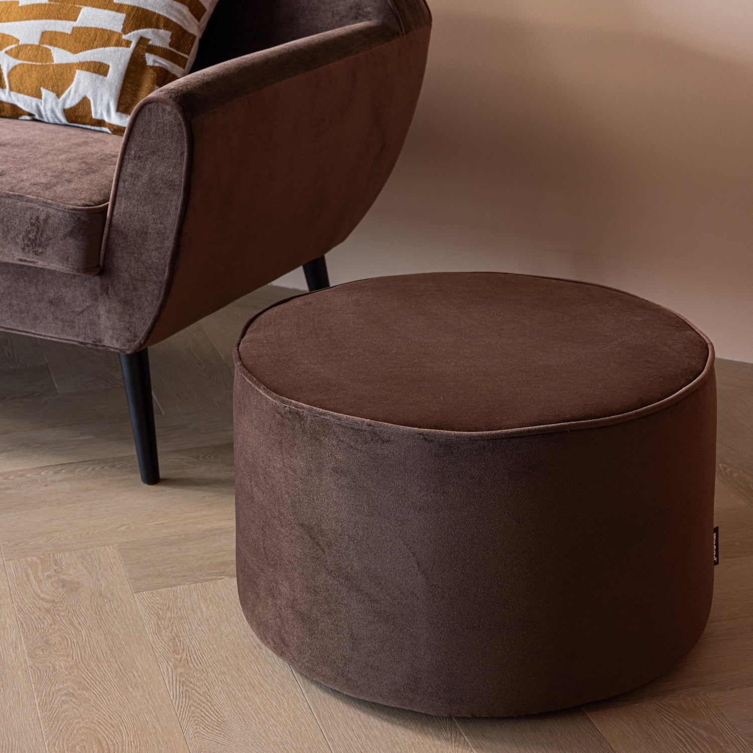 Sara Low Pouf