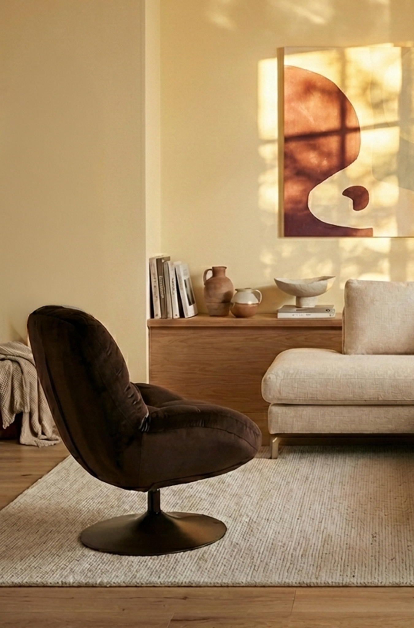 Beefy Lounge Chair